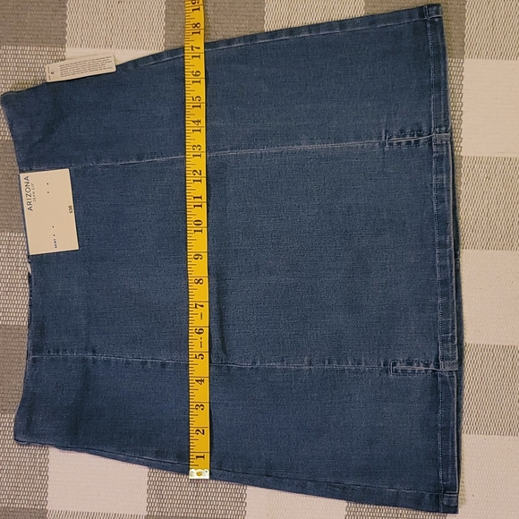 ARIZONA Jean Skirt Size Medium Juniors - Picture 5 of 6